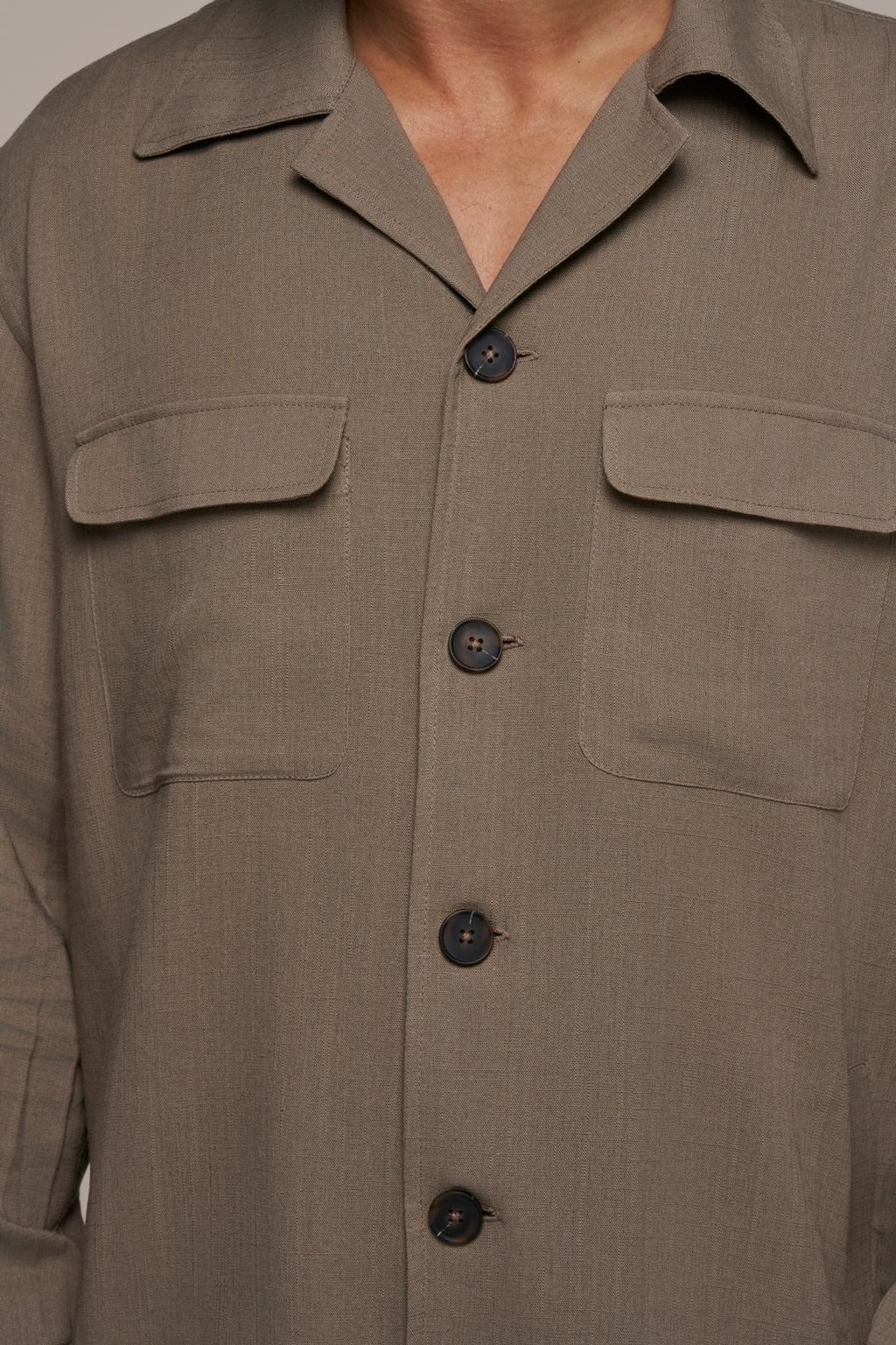 JACKET/ SHIRT TWO POCKET TAUPE BROWN WITH DARK BROWN BUTTON IN LINEN