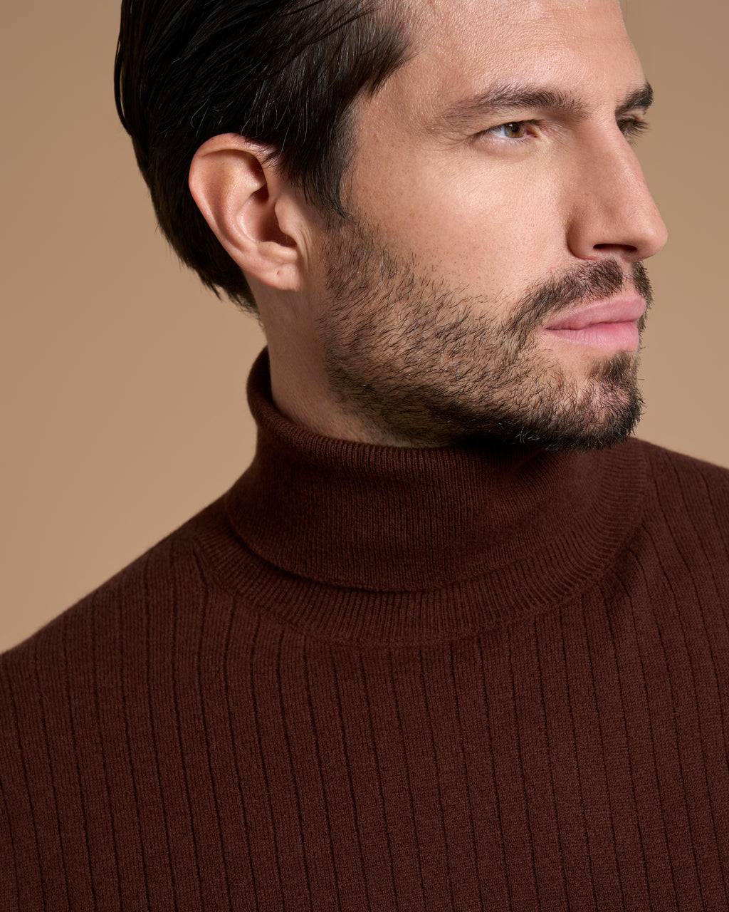 TURTLE NECK CHOCOLATE BROWN
