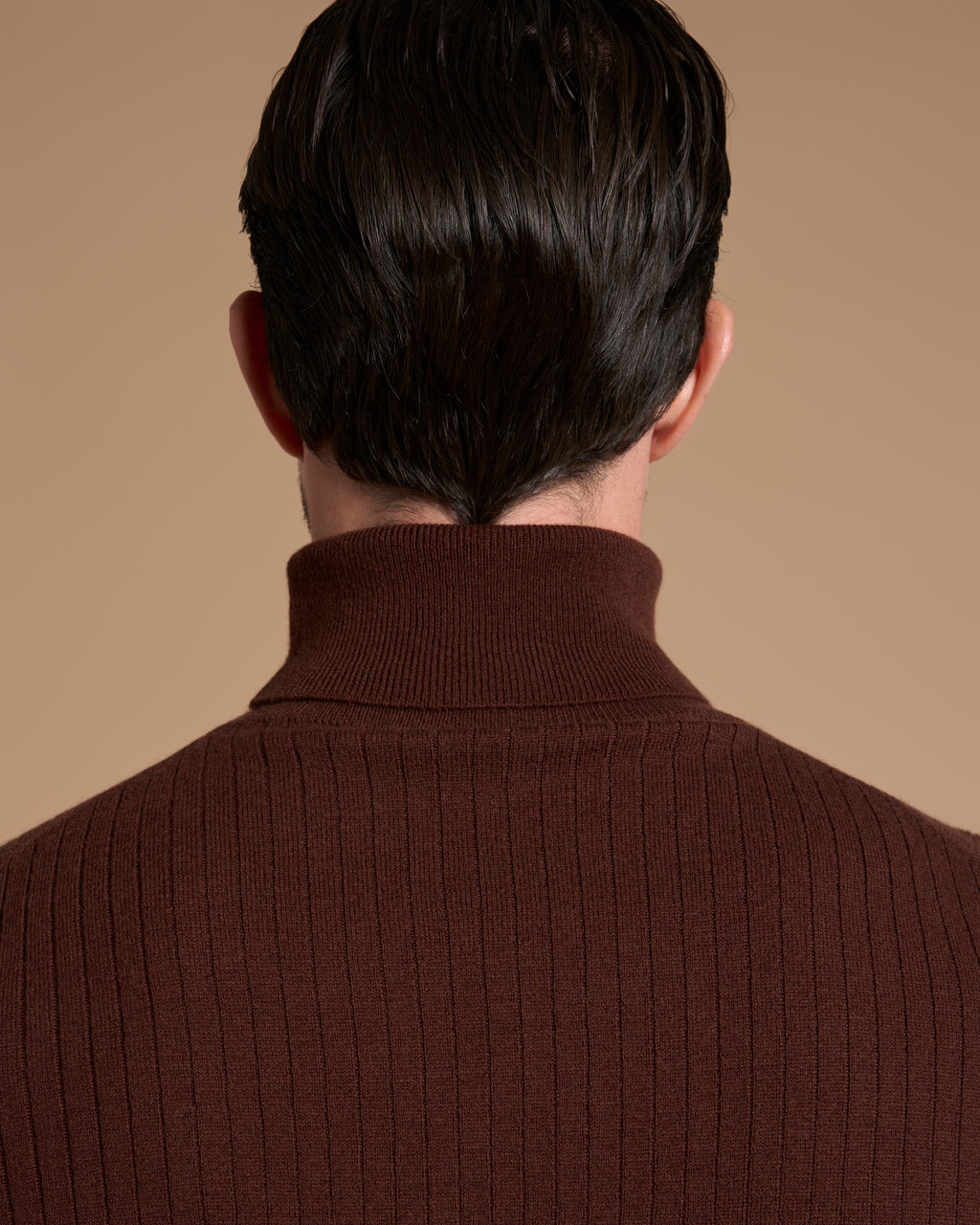 TURTLE NECK CHOCOLATE BROWN