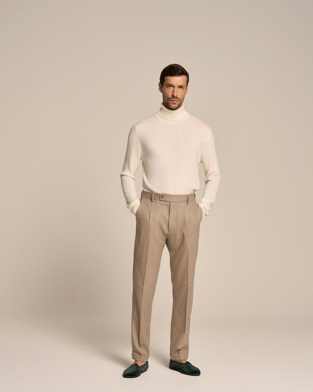 TURTLE NECK MILK WHITE
