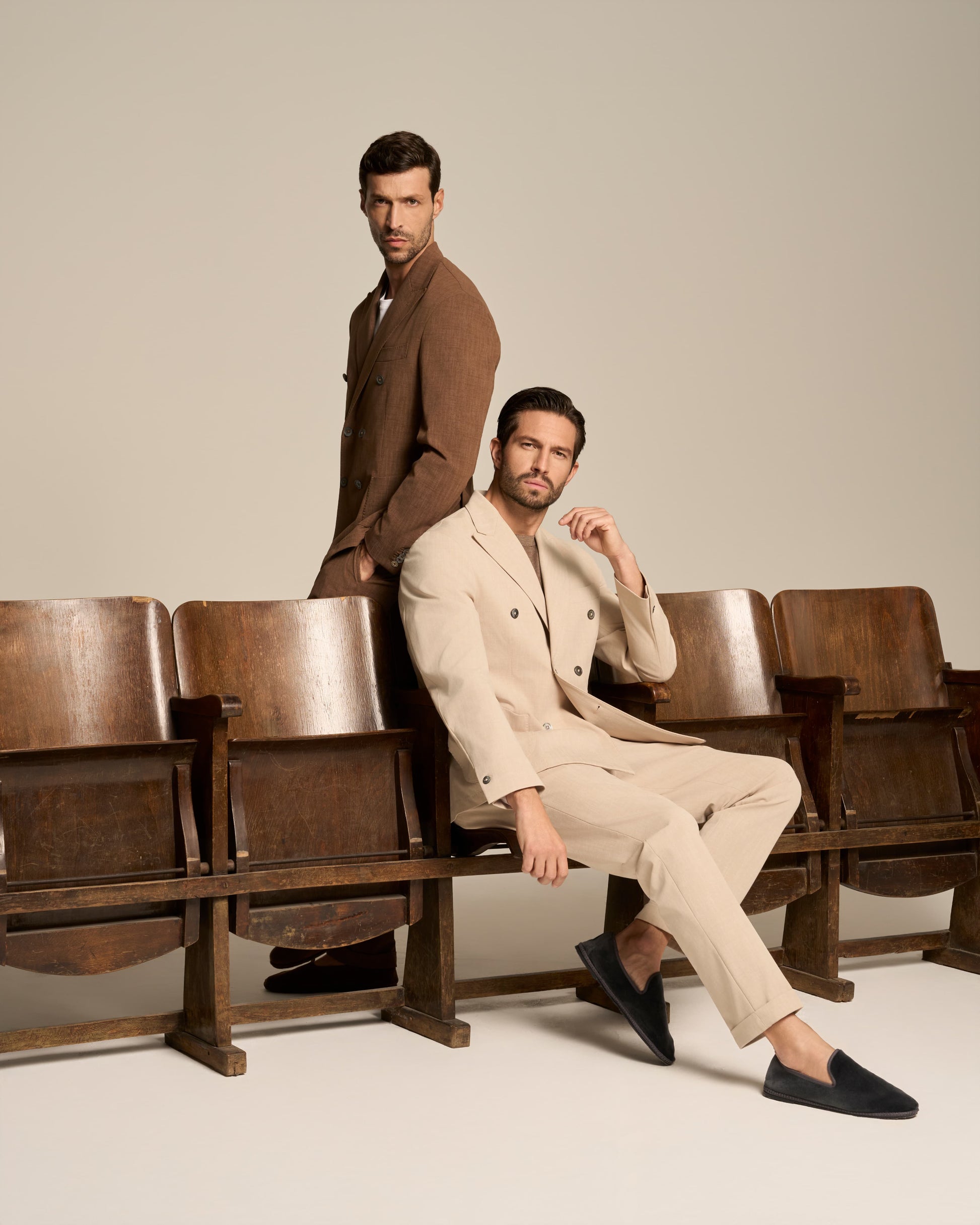 DOUBLE BREST JACKET PEARL SAND IN TECHNO LINEN