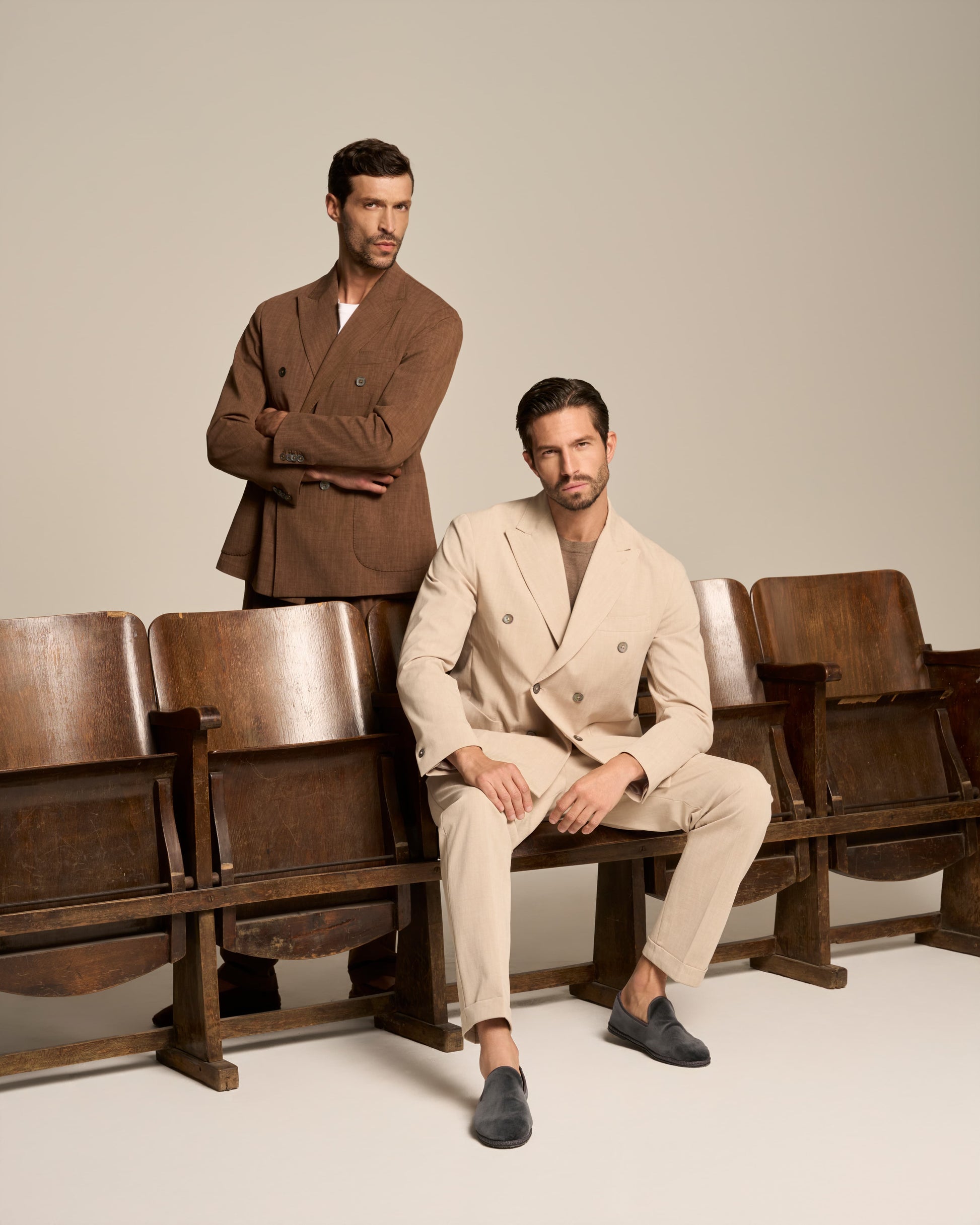 DOUBLE BREST JACKET PEARL SAND IN TECHNO LINEN