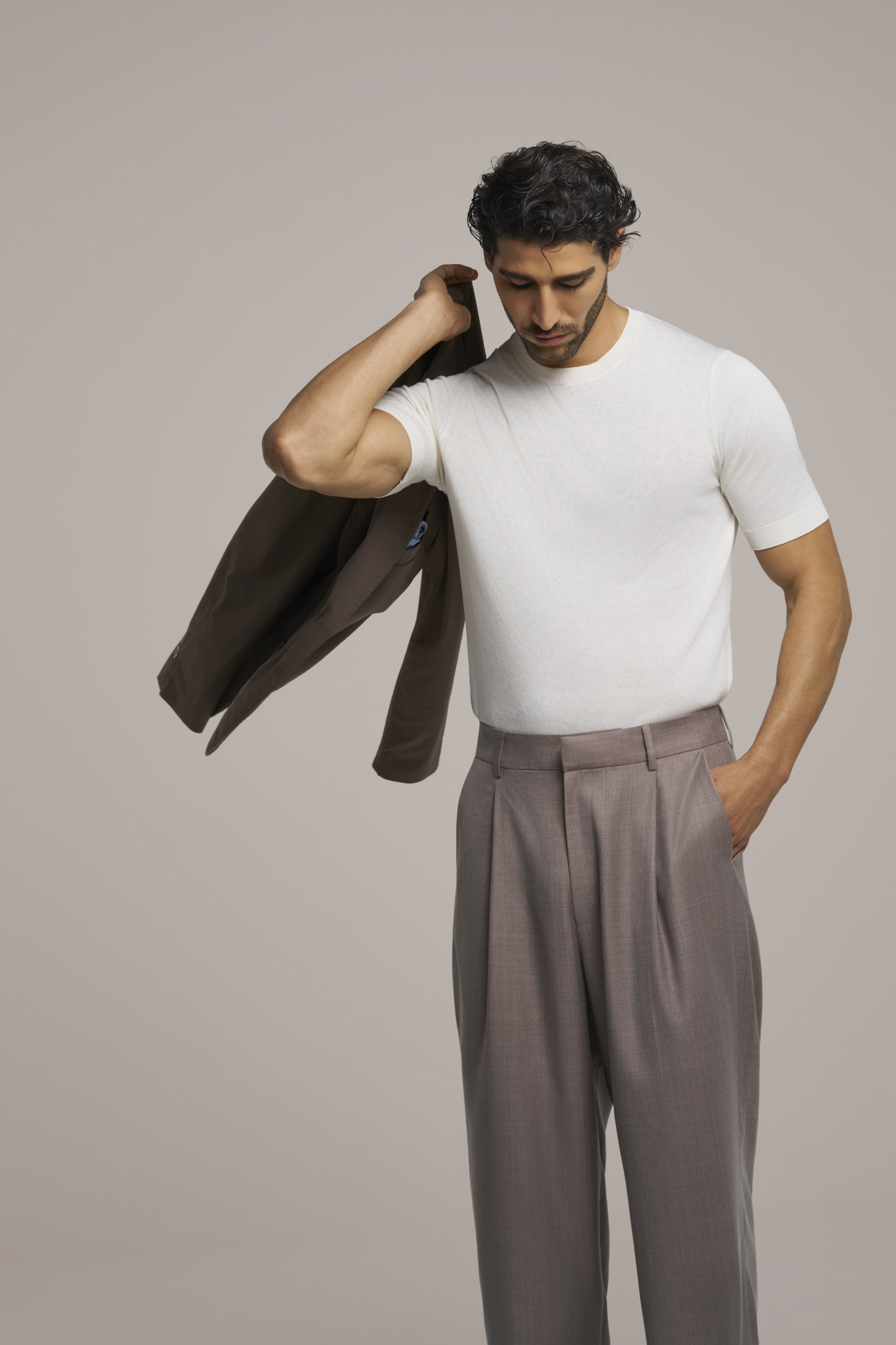 CLASSY T-SHIRT WARM WHITE