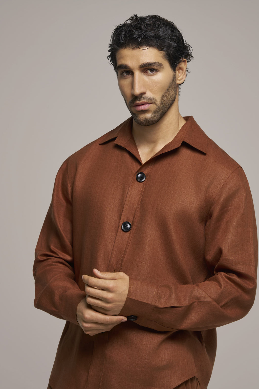 OVERSIZE CLASSIC TERRACOTTA BROWN IN LINEN WITH BLACK BUTTON
