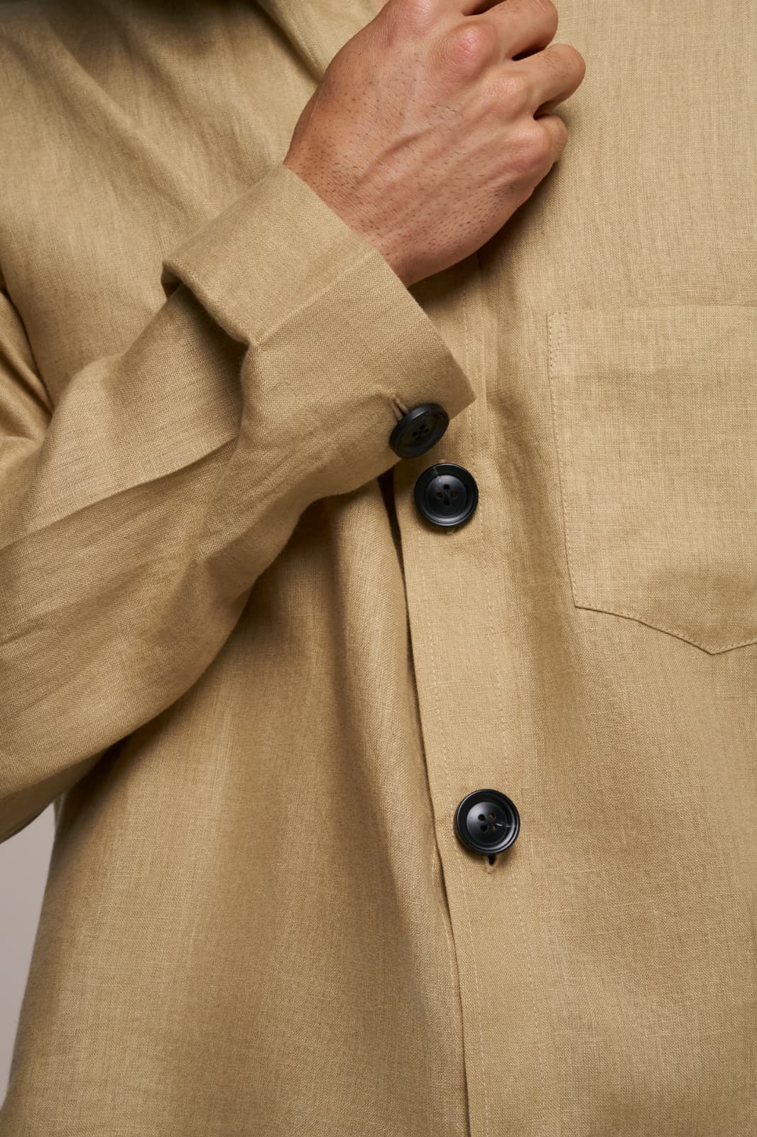 SHIRT KOREAN NECKLESS STYLE ONE POCKET GOLD SAND IN LINEN WITH BLACK BUTTON
